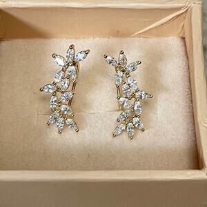 Beautiful‎ Rhinestone Earrings